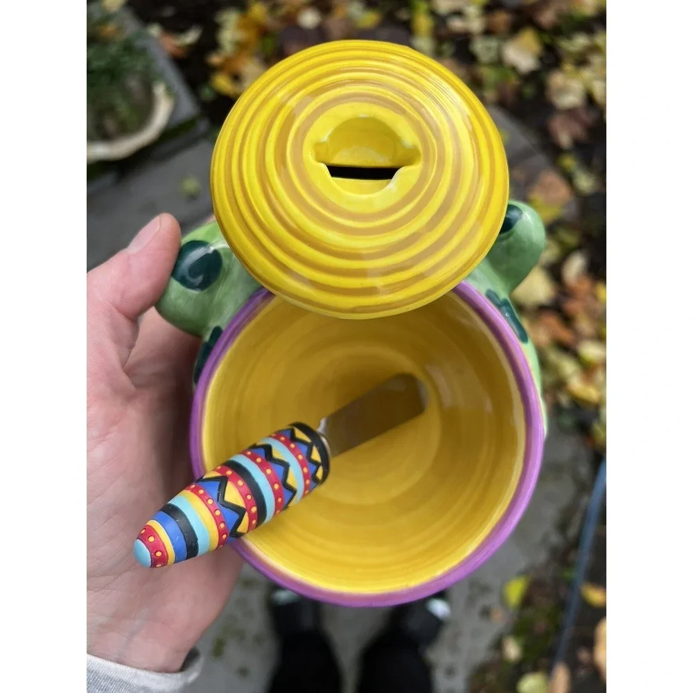 Boston Warehouse Frog Bowl with Sombrero Spreader Bright Ceramic ~ Cinco De Mayo